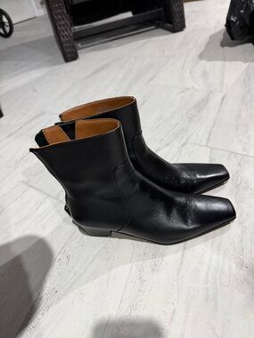 Madewell Black Leather Pointed-Toe Ankle Boots